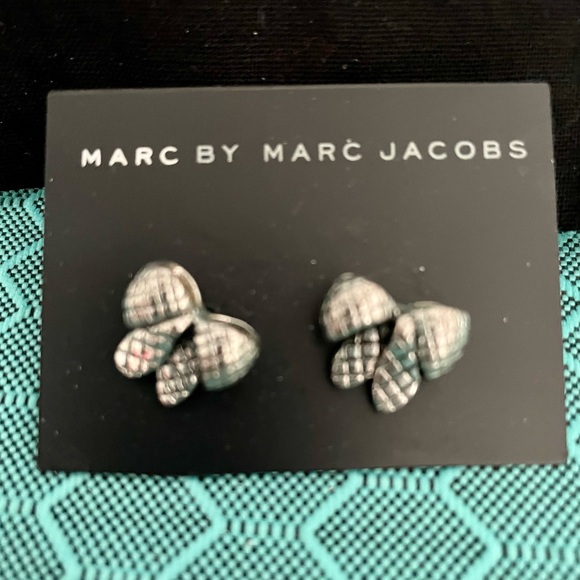 Never worn silver Marc Jacobs earrings! - Picture 2 of 2